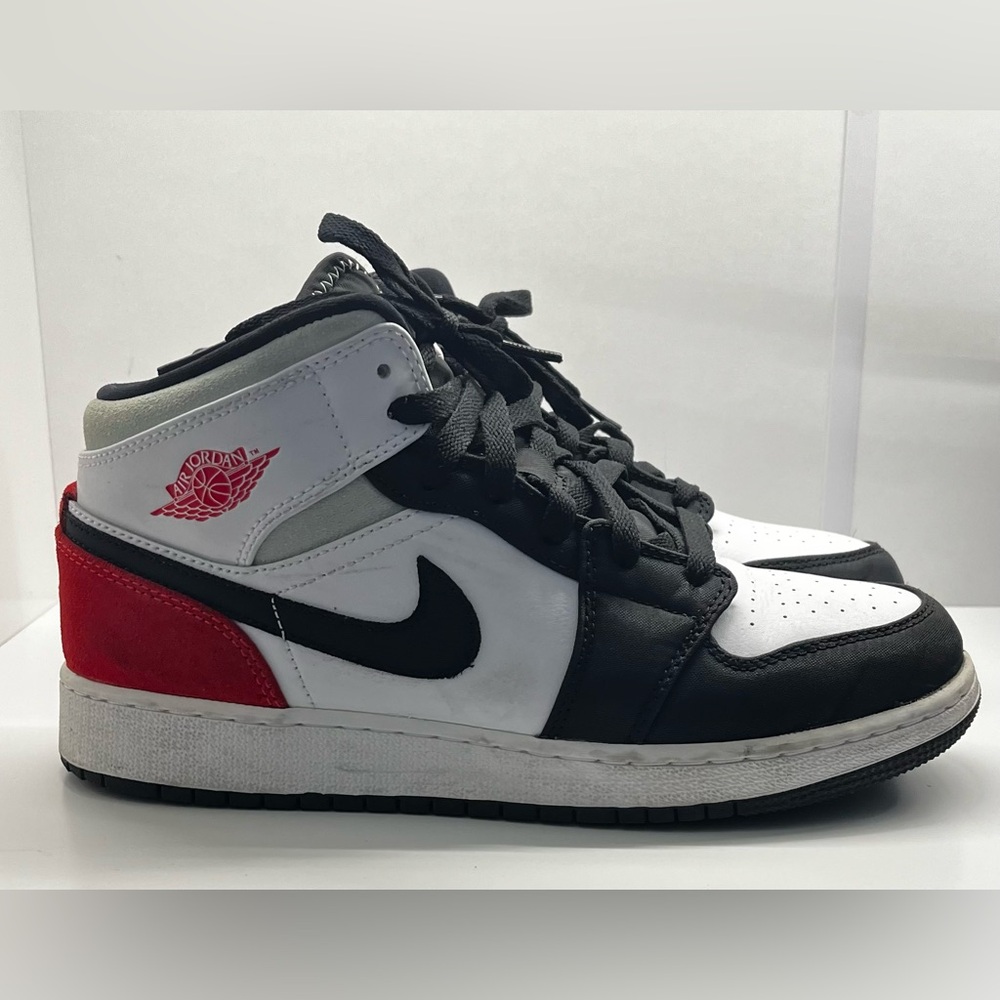 Nike Air Jordan 1  Mid SE Union GS Youth Sz 6.5Y / Women's Sz 8 Black BQ6931-100